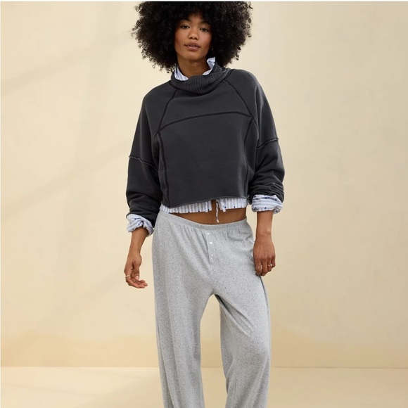 Aerie New Heights Turtleneck Smocked Gray Size Large - Picture 1 of 6